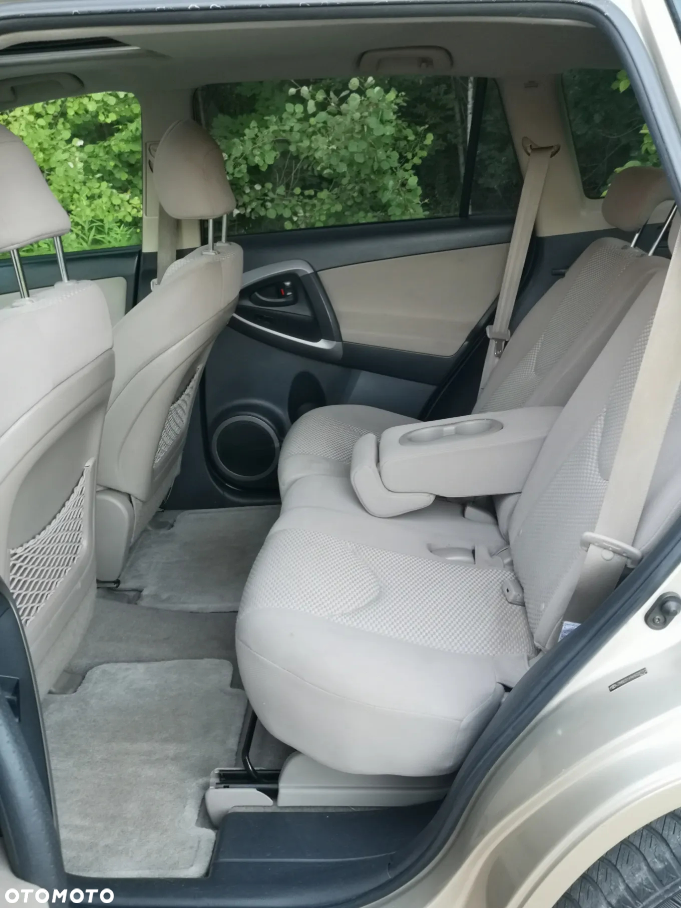 Toyota RAV4 - 16