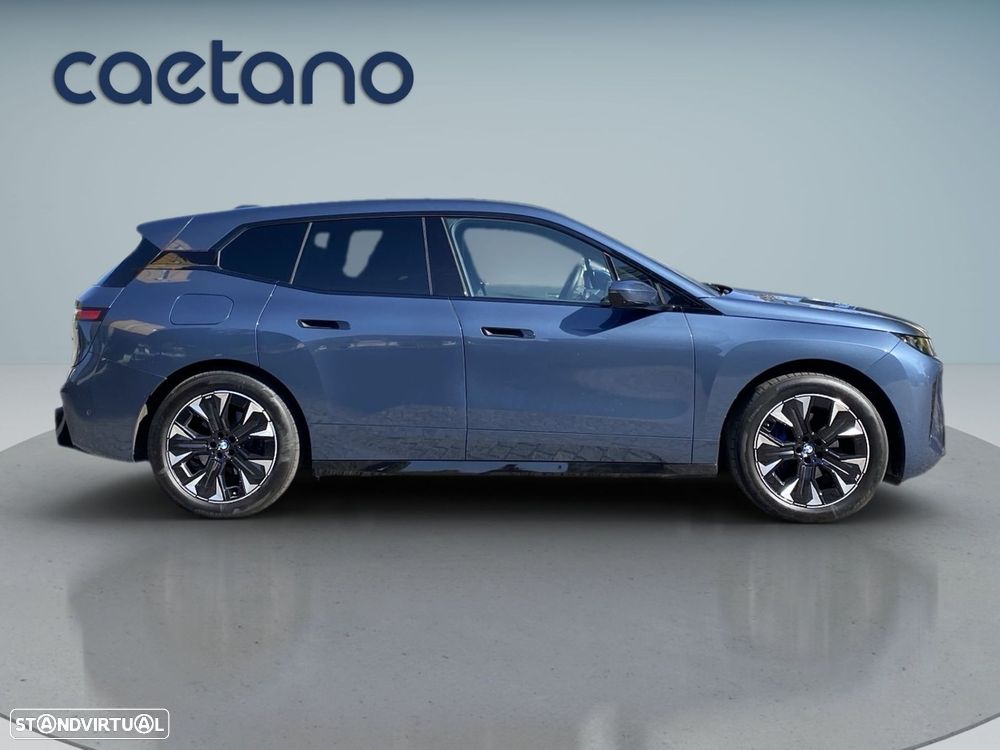 BMW iX xDrive 45 Pack Desportivo - 25
