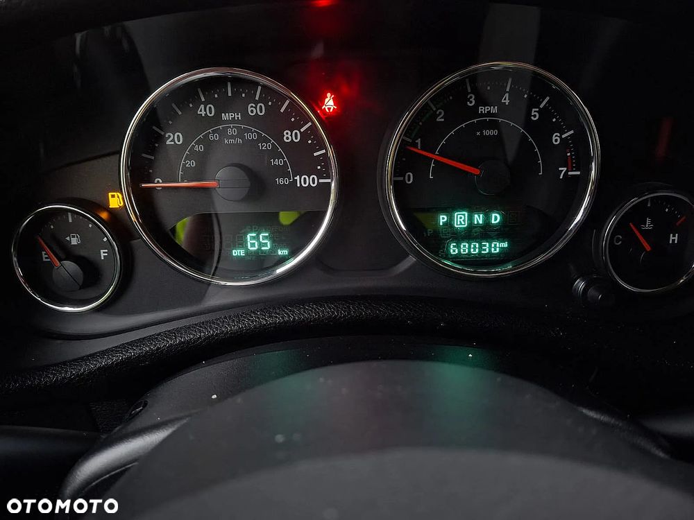 Jeep Wrangler Unlimited 3.6 Automatik Sahara - 9