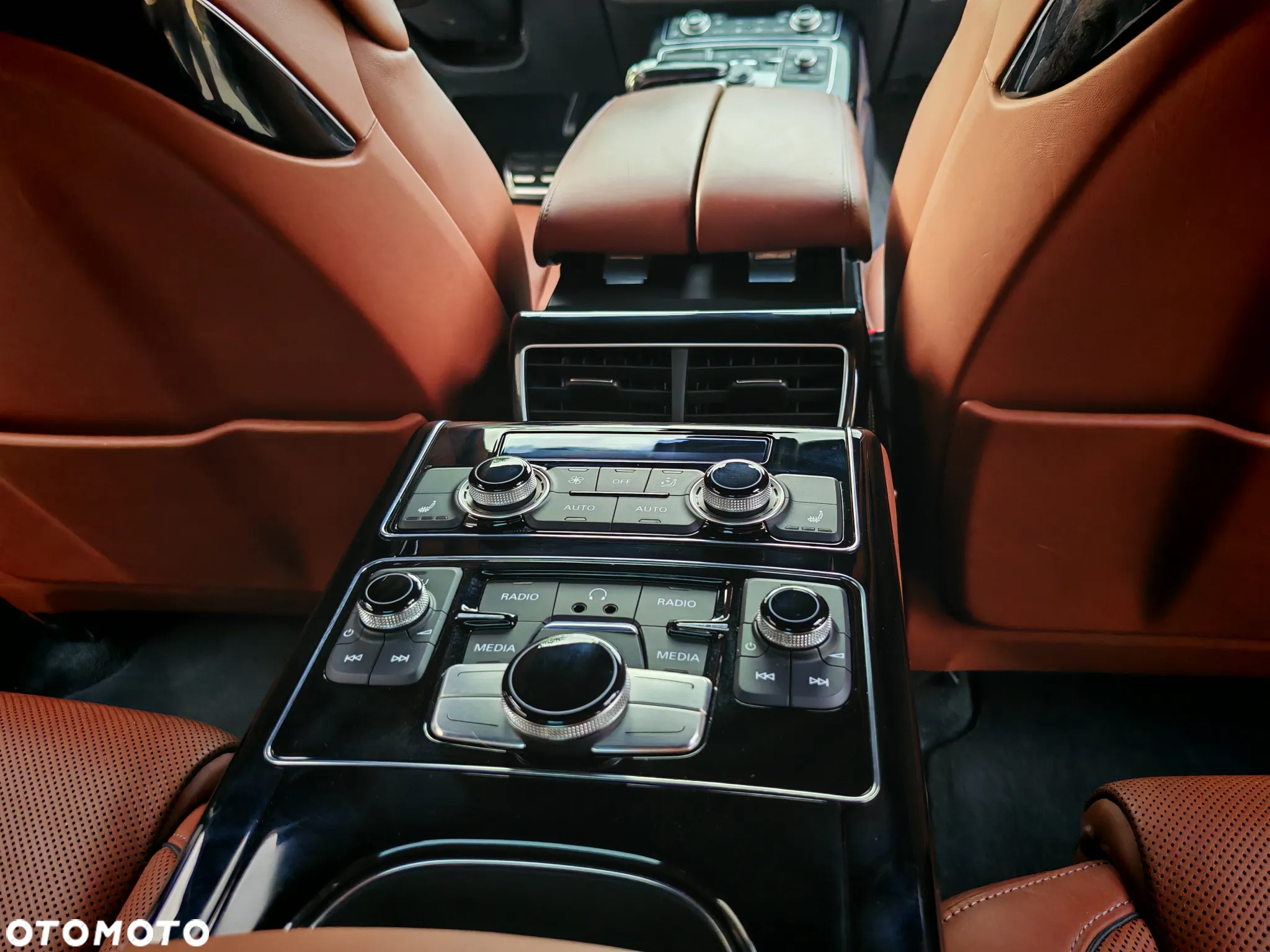 Audi S8 4.0 TFSI Quattro - 25