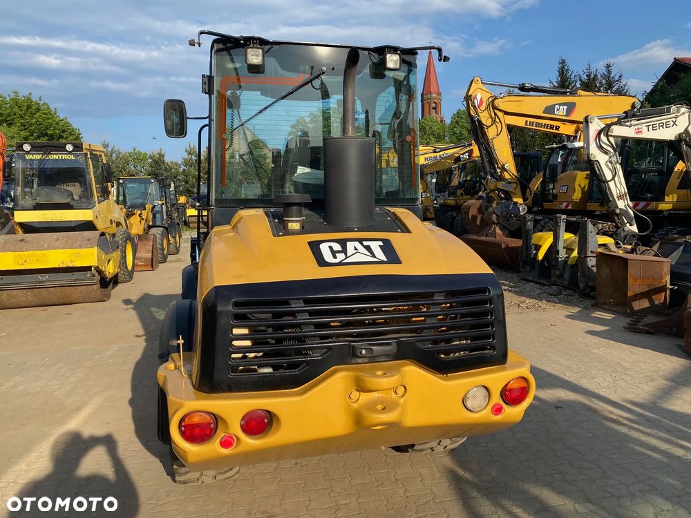 Caterpillar CAT 907H2, 5800 MTH, ŁYŻKA OTWIERANA + WIDŁY, z NIEMIEC, - 5