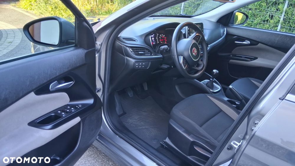 Fiat Tipo 1.4 T-Jet 16v Lounge EU6d - 9