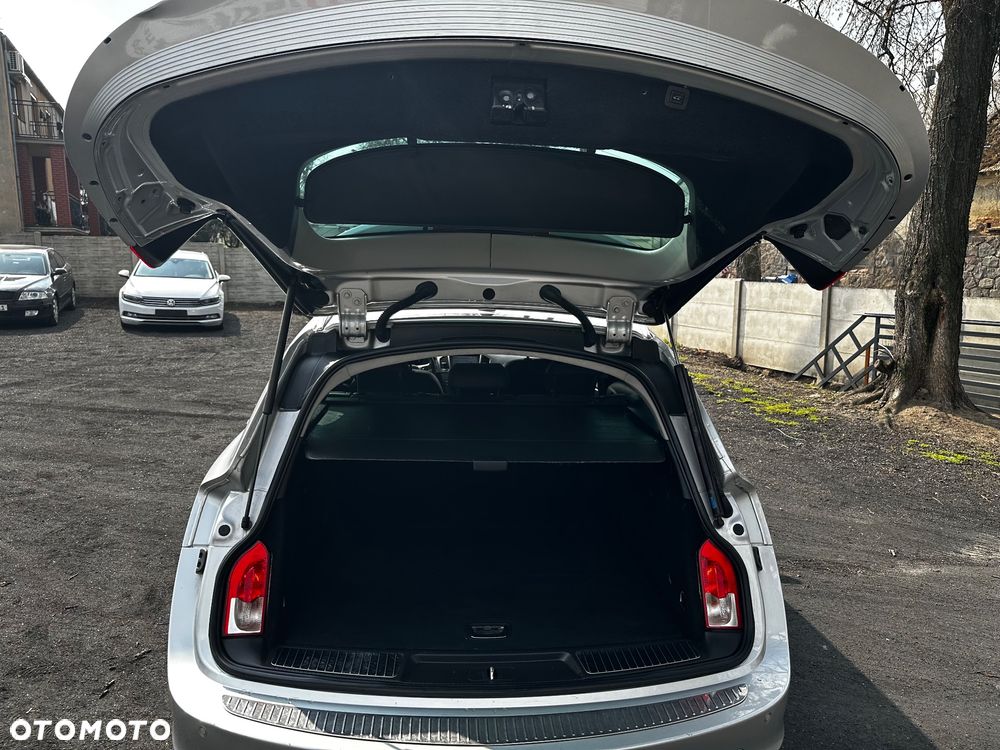 Opel Insignia 2.0 Turbo Cosmo - 32