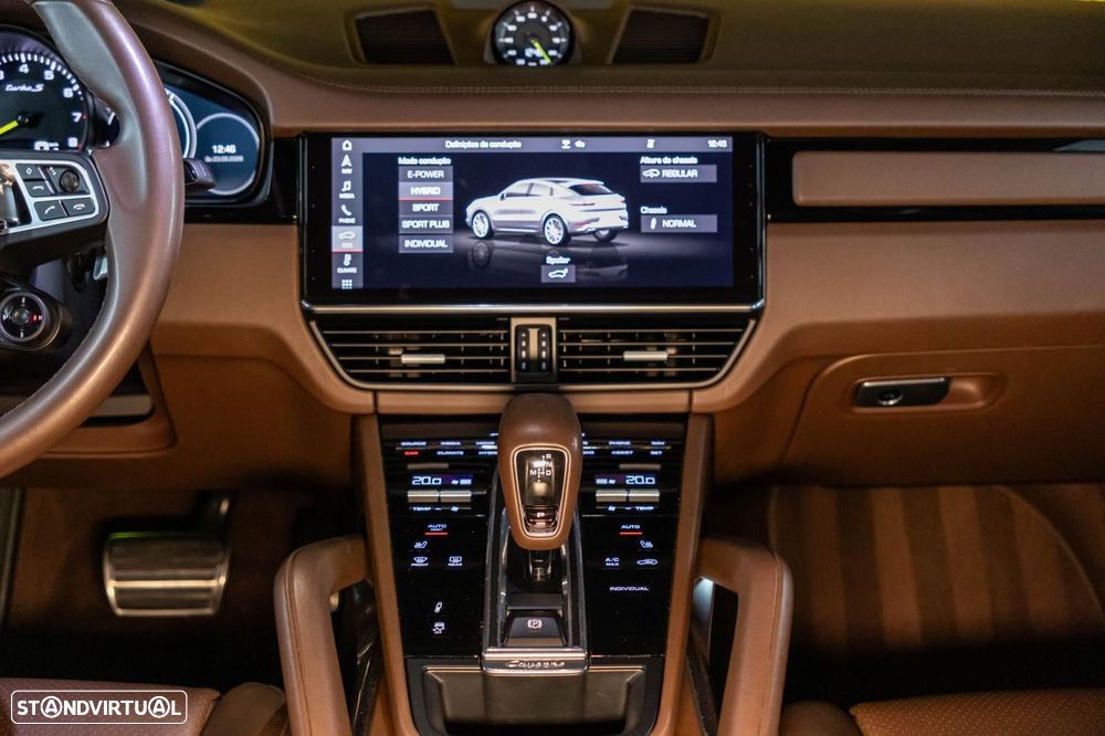 Porsche Cayenne Coupé Turbo S E-Hybrid - 43
