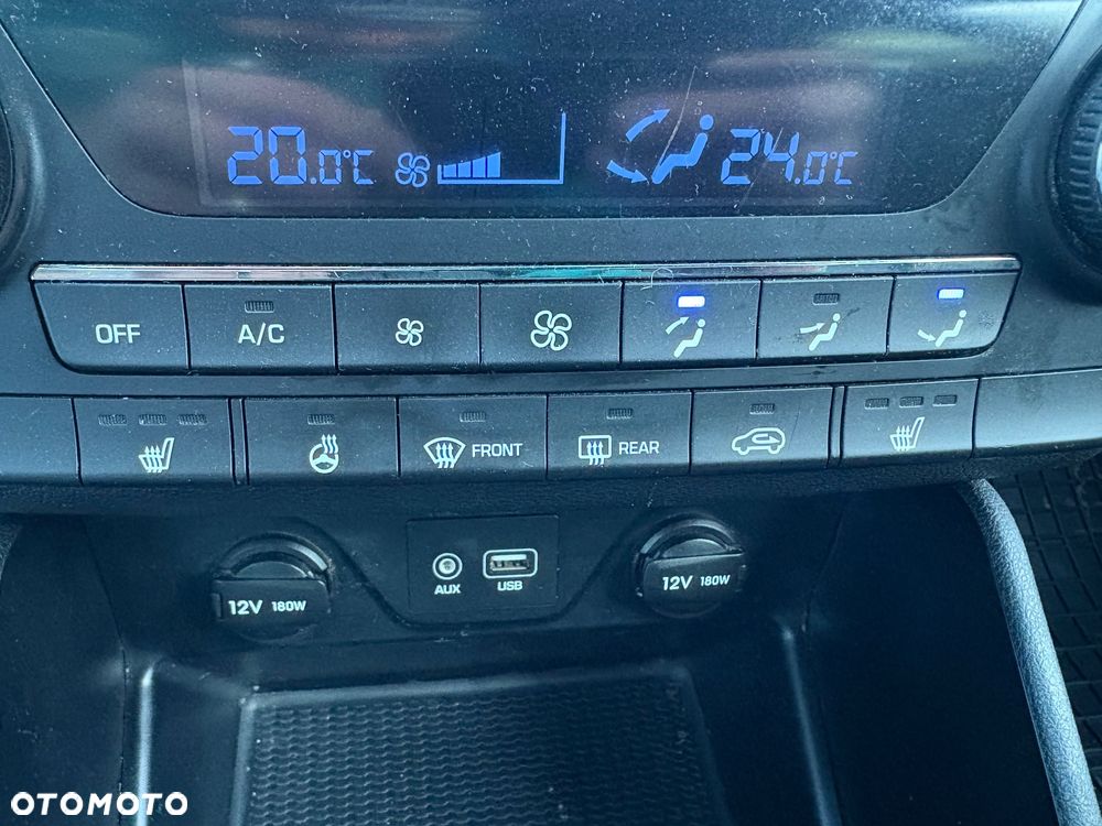 Hyundai Tucson 2.0 CRDI BlueDrive GO 2WD - 21