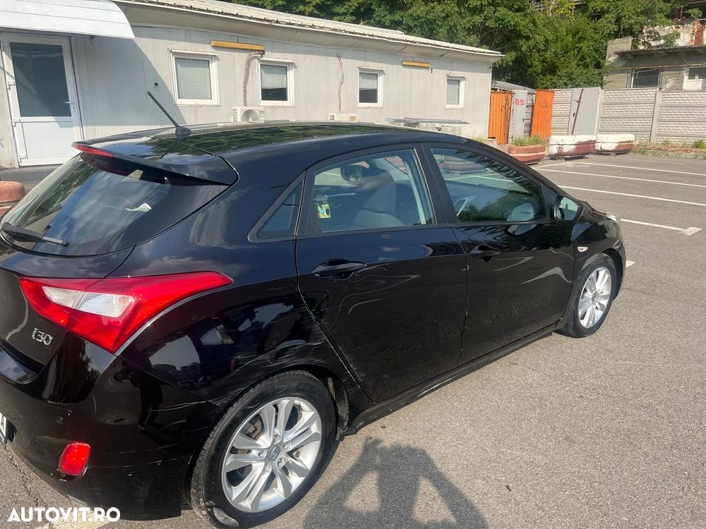 Hyundai i30 1.6GDi Exclusive - 1