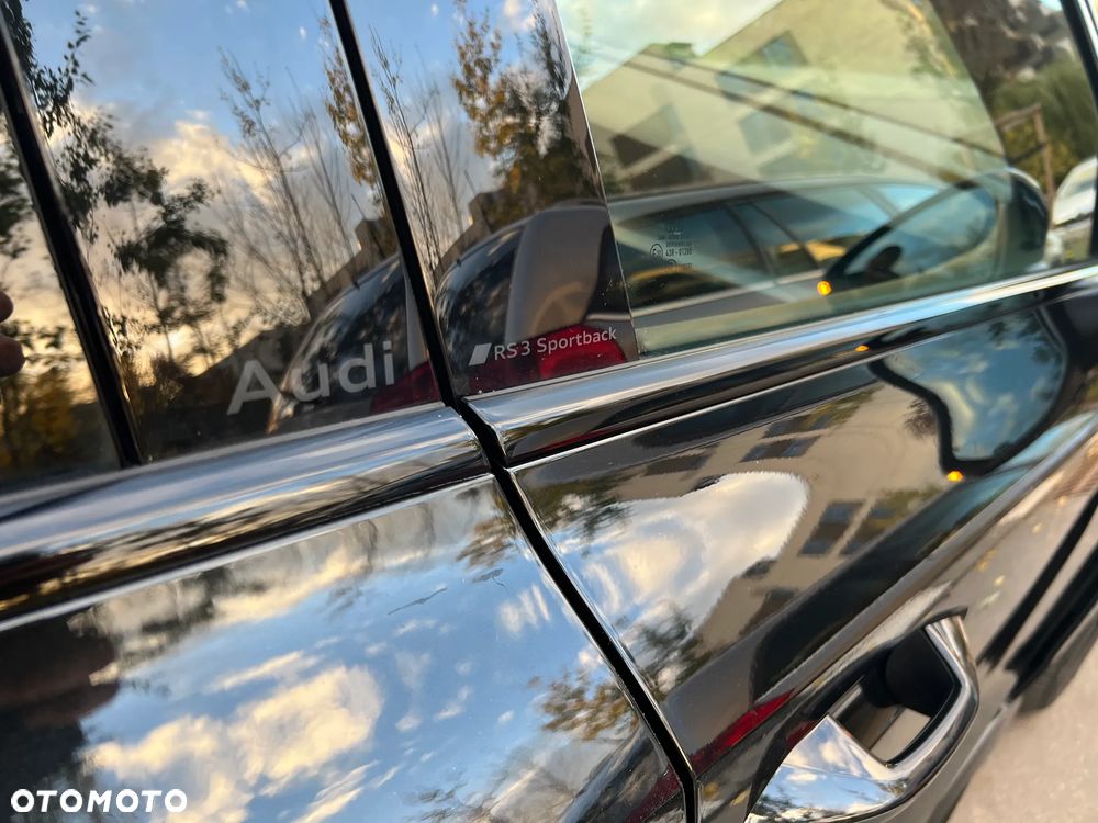 Audi RS3 Sportback - 17
