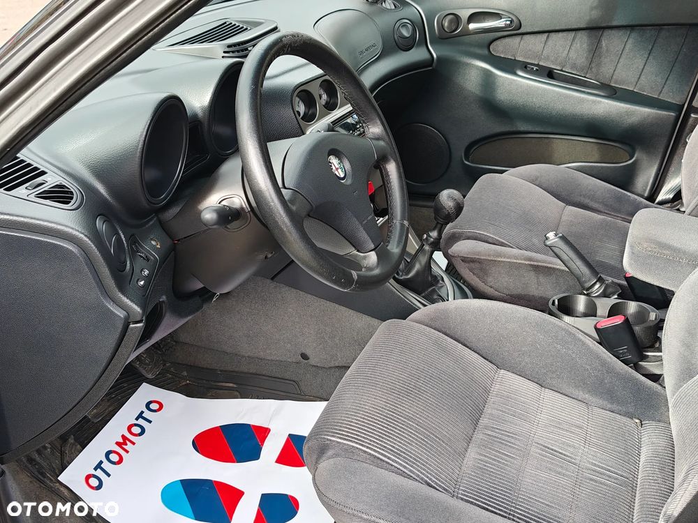 Alfa Romeo 147 1.9 JTD 16V Distinctive - 7