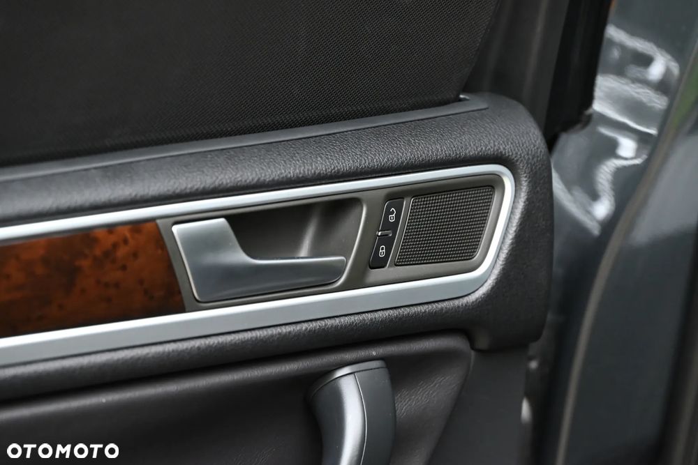 Volkswagen Touareg 3.6 V6 FSI Automatik - 9