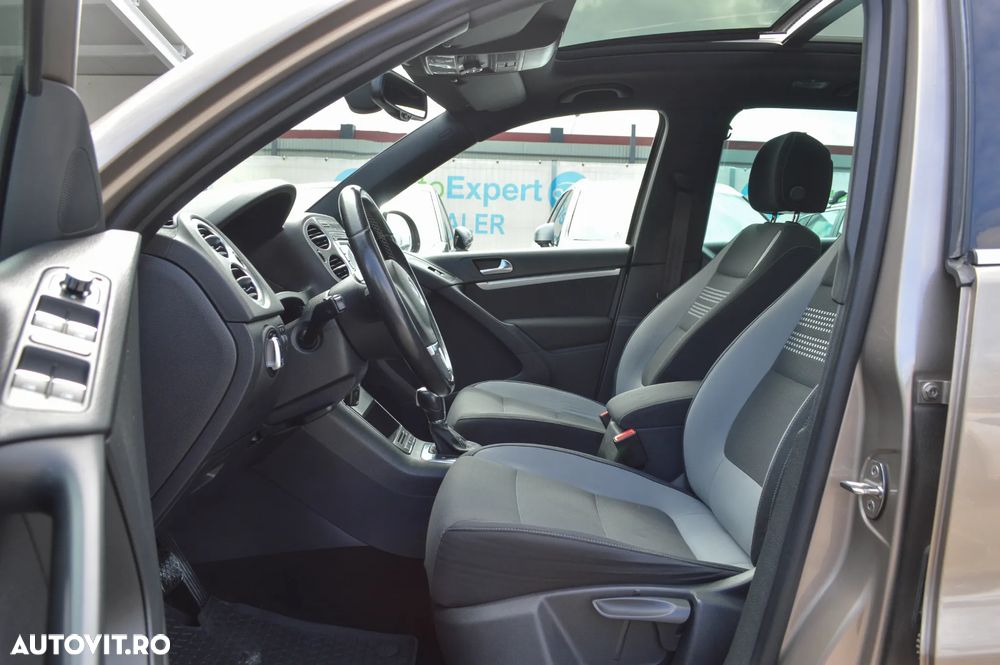 Volkswagen Tiguan 2.0 TDI 4Motion DSG Sport & Style - 20