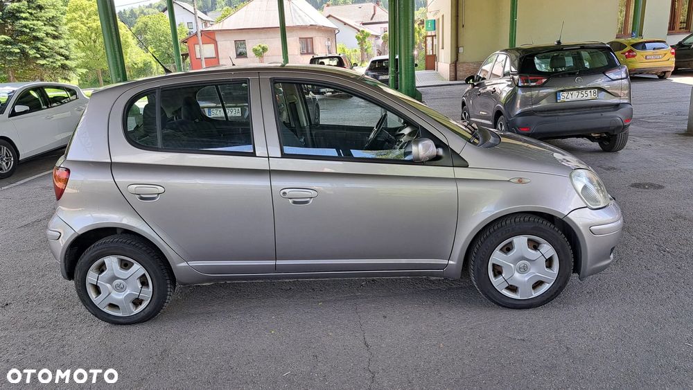Toyota Yaris 1.0 Luna A/C - 4