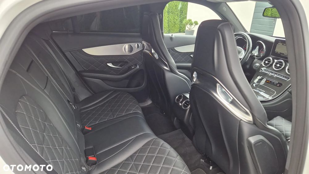 Mercedes-Benz GLC AMG 63 S 4Matic+ AMG Speedshift MCT 9G - 22