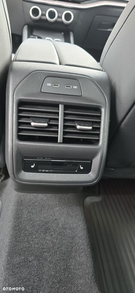 Skoda Superb 2.0 TDI SCR L&K DSG - 27