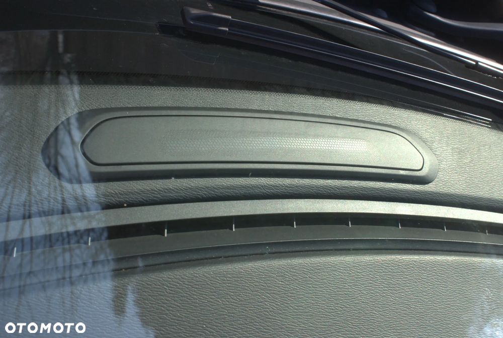 Volvo V40 T3 Drive-E Kinetic - 28