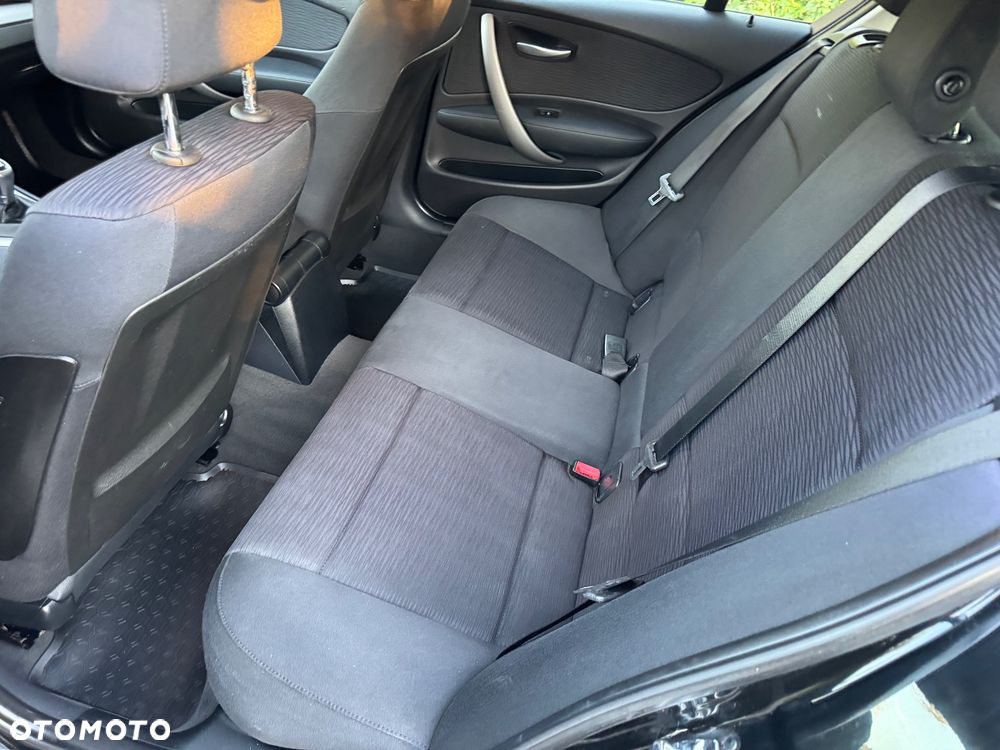 BMW Seria 1 118d - 12