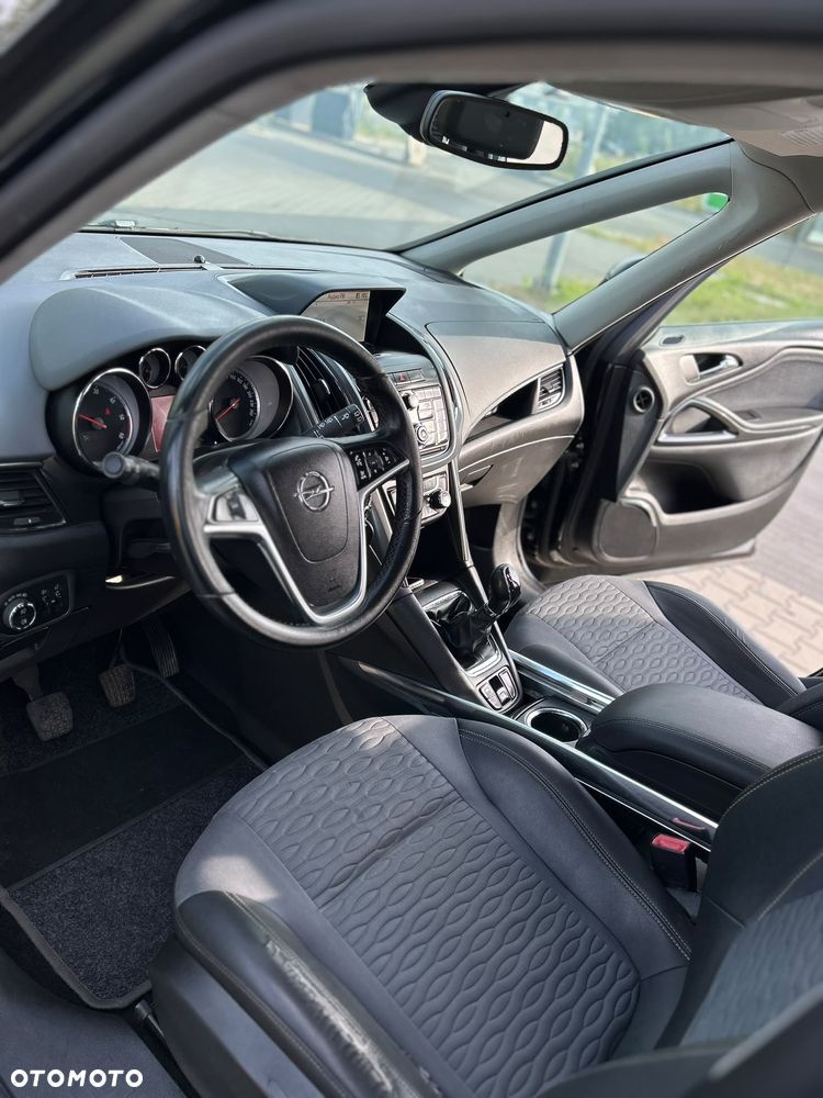 Opel Zafira - 22