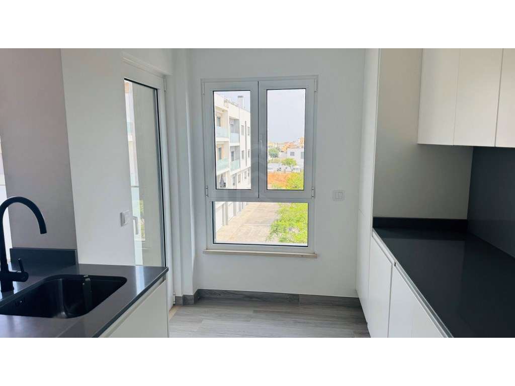 Apartamento T2 com estacionamento, Montenegro, Faro, Algarve - Grande imagem: 2/22