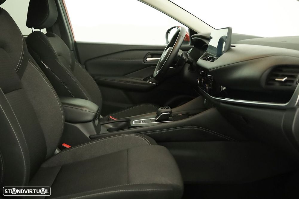 Nissan Qashqai 1.3 DIG-T N-Connecta LED Xtronic - 21