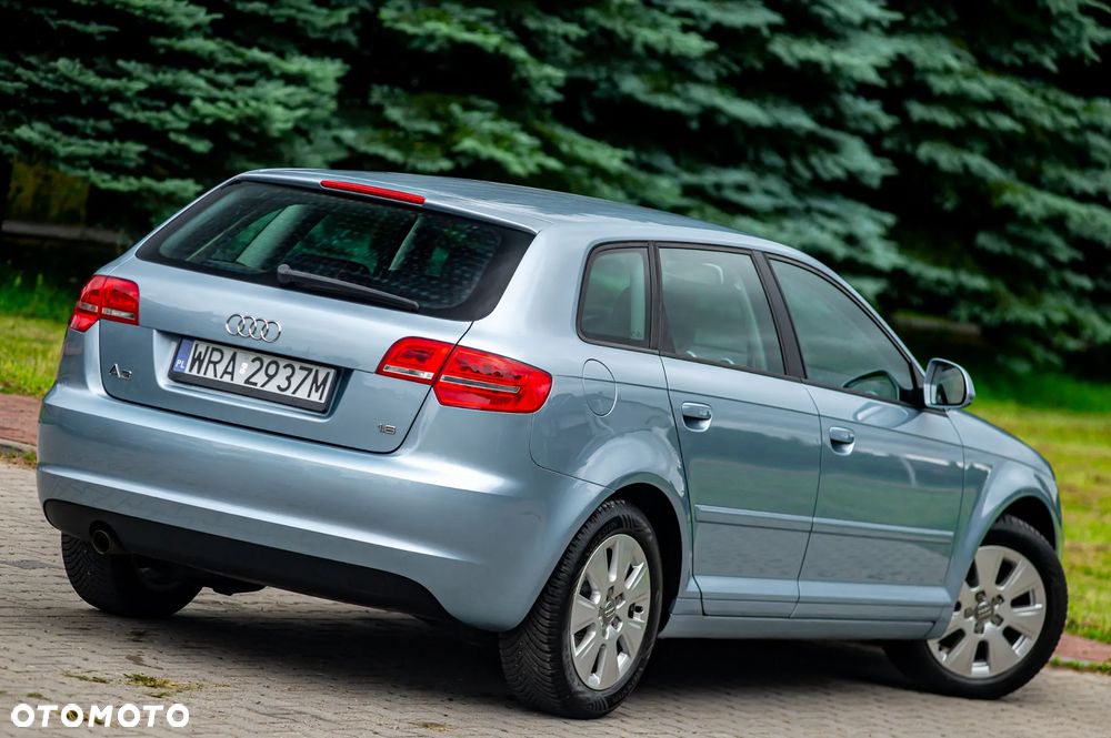 Audi A3 Sportback 1.6 Ambition - 13