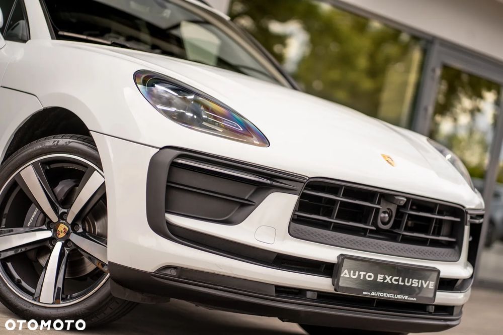 Porsche Macan T - 2