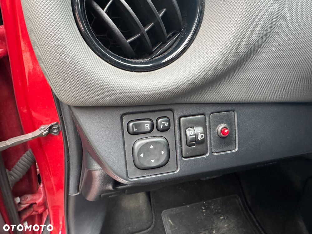 Toyota Yaris Hybrid 1.5 VVT-i Comfort mit Design Paket - 15