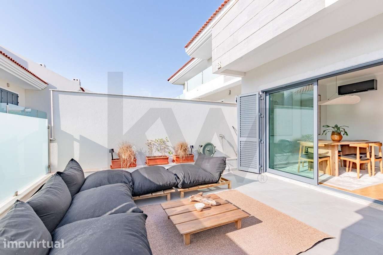 Townhouse Renovada com Terraço e Apontamento de Mar em Condomínio Priv - Grande imagem: 4/38