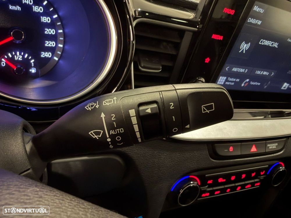 Kia Ceed SW 1.6 CRDi MHEV Drive+SRF - 16