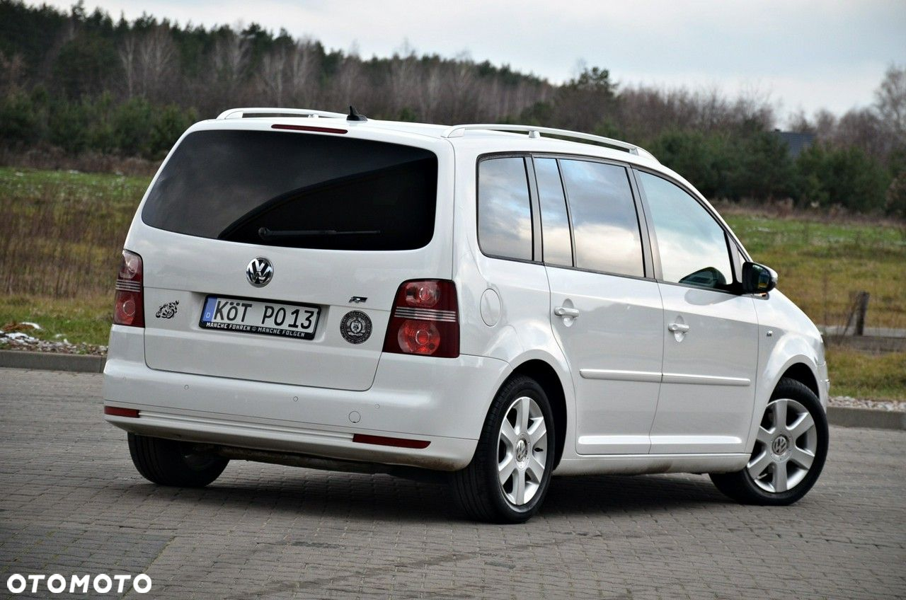 Volkswagen Touran - 3