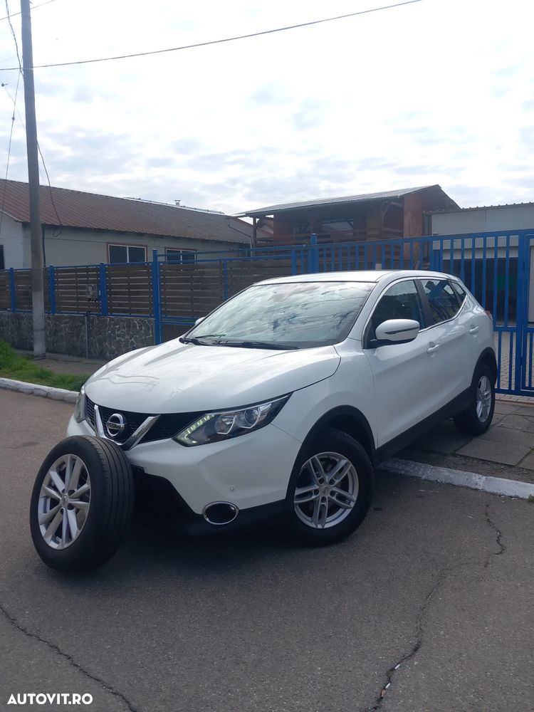 Nissan Qashqai 1.5 DCI TEKNA - 1