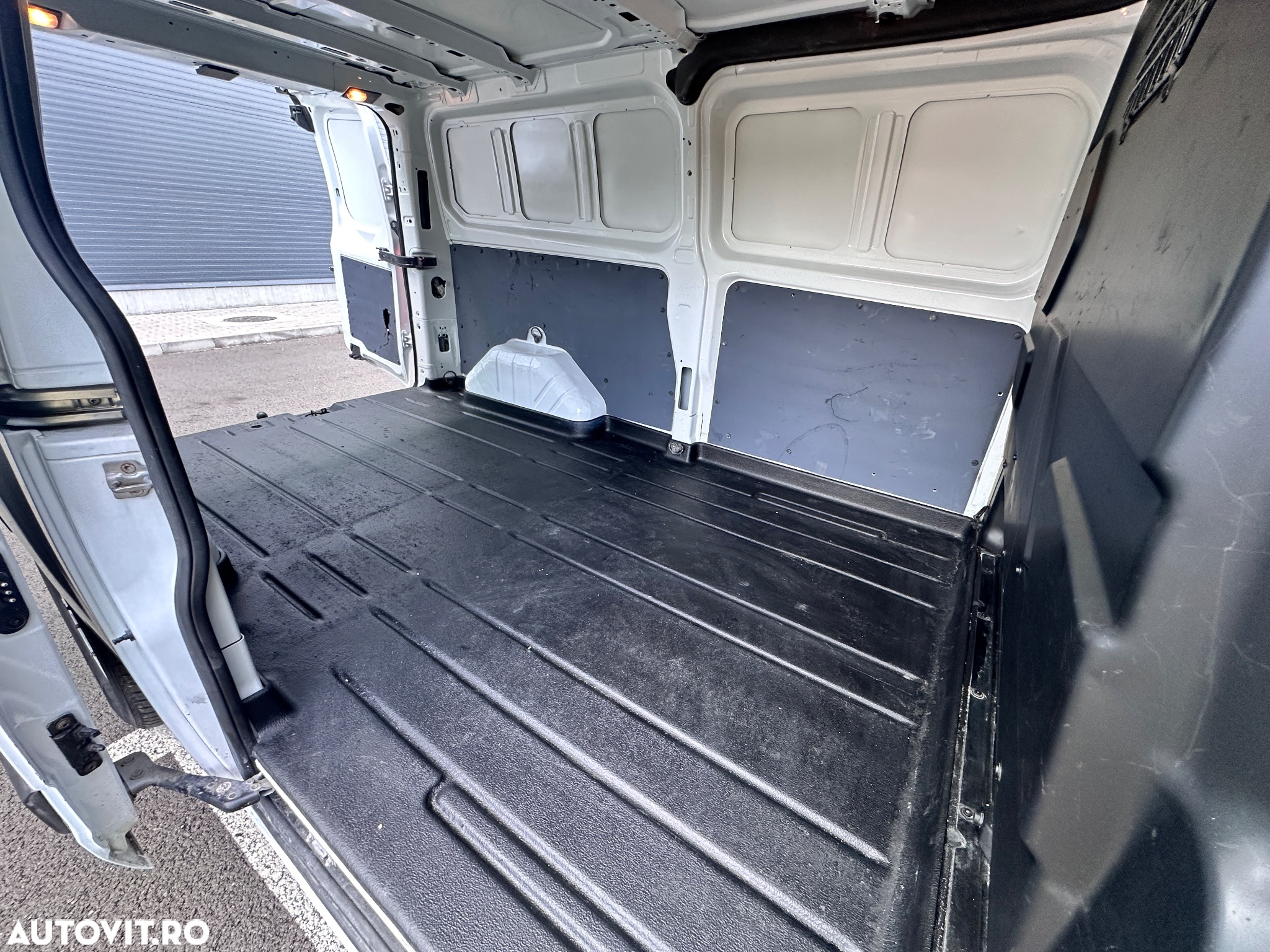 Ford Transit Custom 310 L2H1 VA Trend - 8