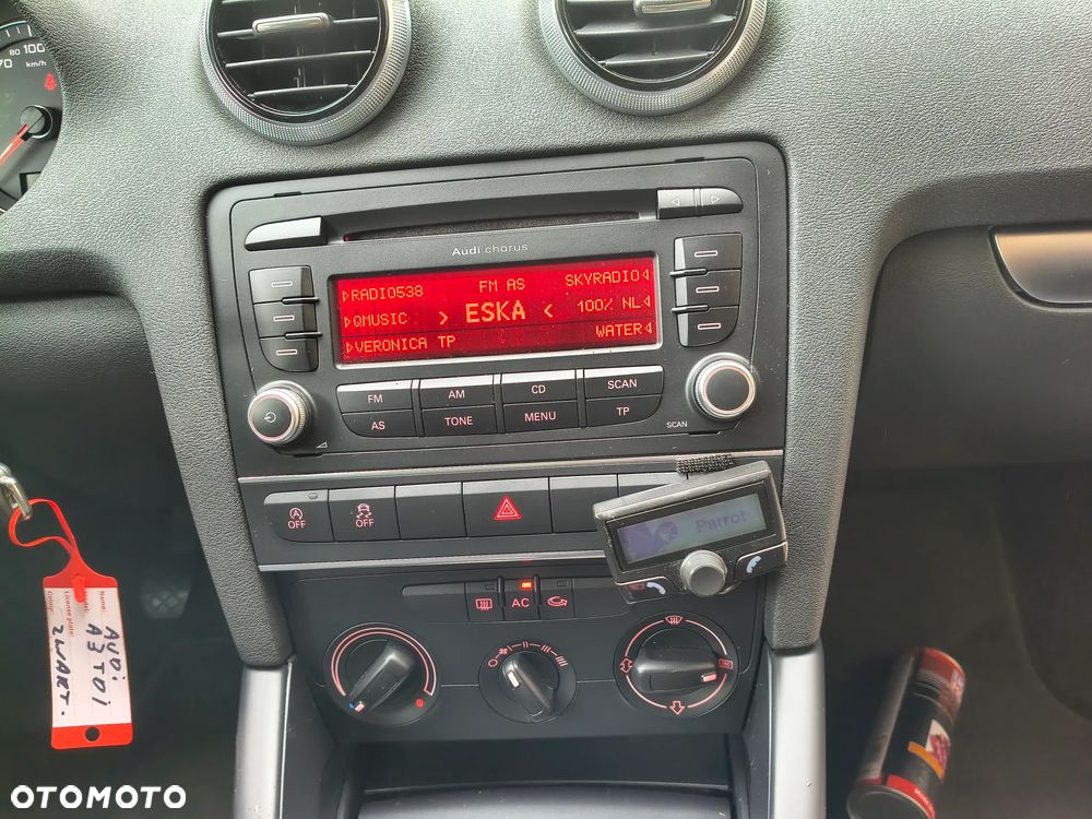 Audi A3 Sportback 1.6 TDI DPF Ambiente - 16