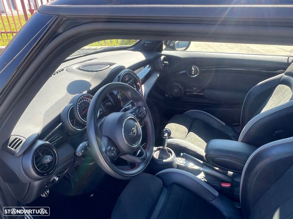 MINI 3 Portas John Cooper Works - 9