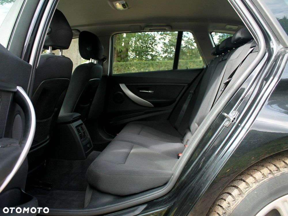 BMW Seria 3 - 17