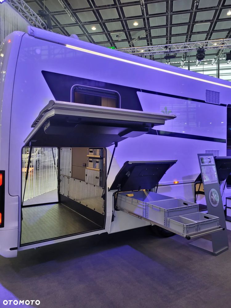 Niesmann-Bischoff Flair 920 - 11