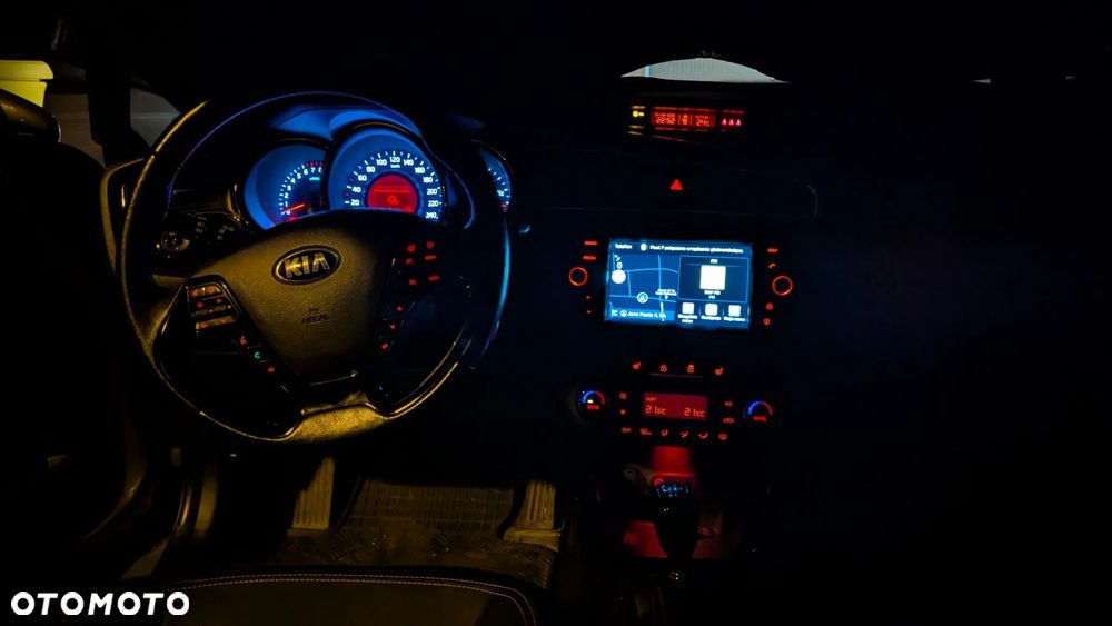 Kia Ceed 1.6 GDI L Business Line - 23