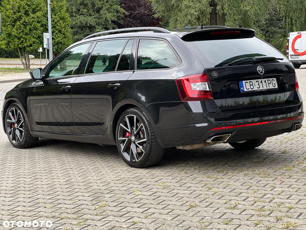 Skoda Octavia 2.0 TSI RS 245 DSG - 32
