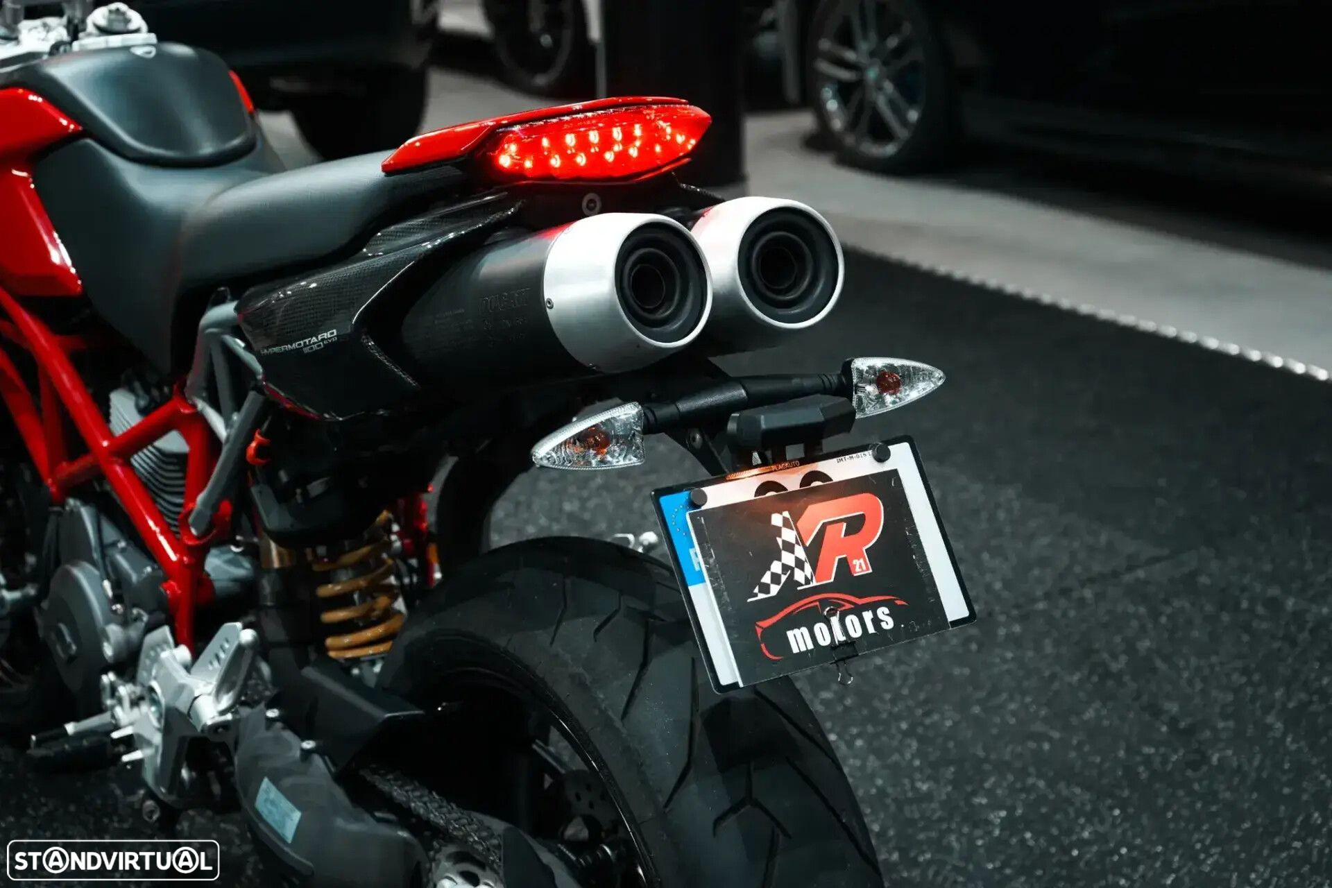 Ducati Hypermotard - 14