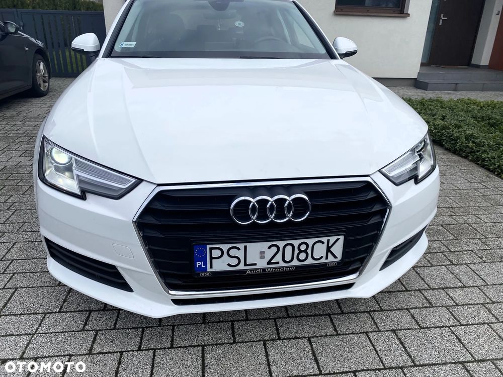 Audi A4 Avant 2.0 TDI S tronic sport - 2