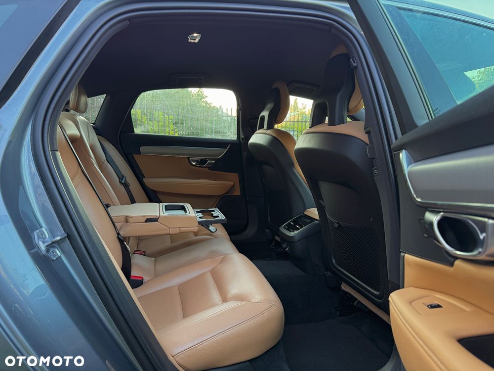 Volvo S90 D4 Geartronic Momentum Pro - 23