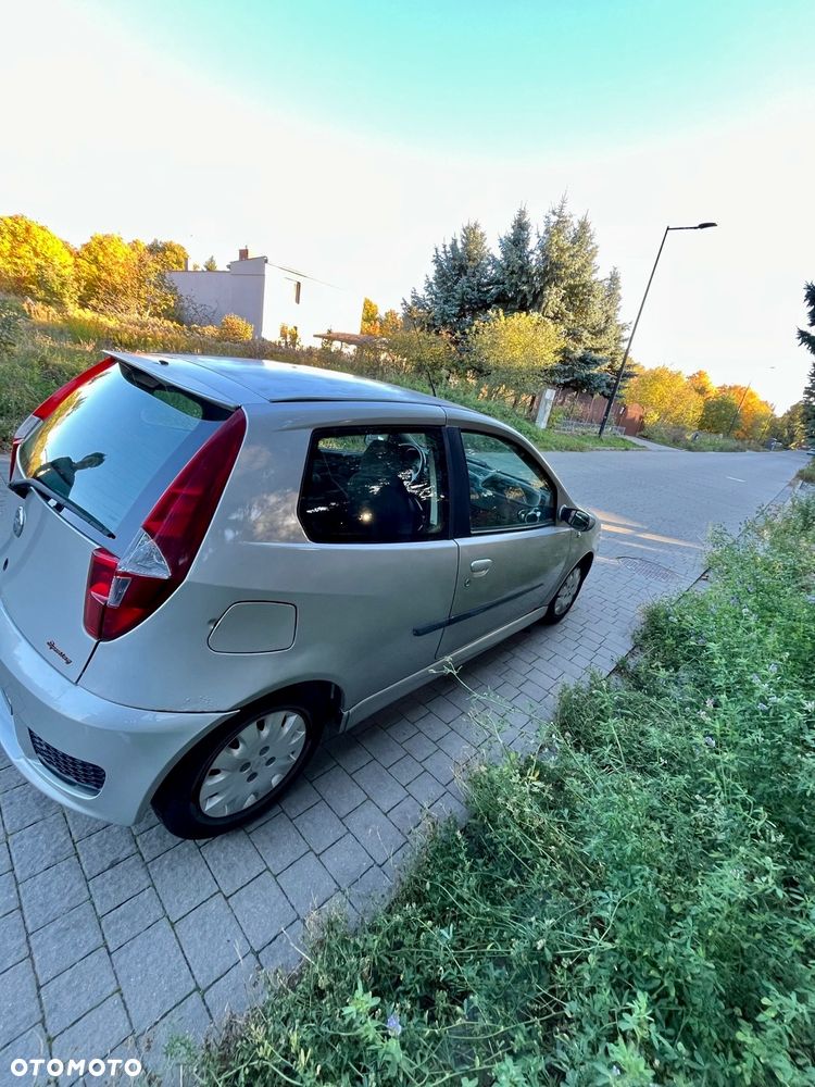 Fiat Punto 1.4 16V Dynamic - 8