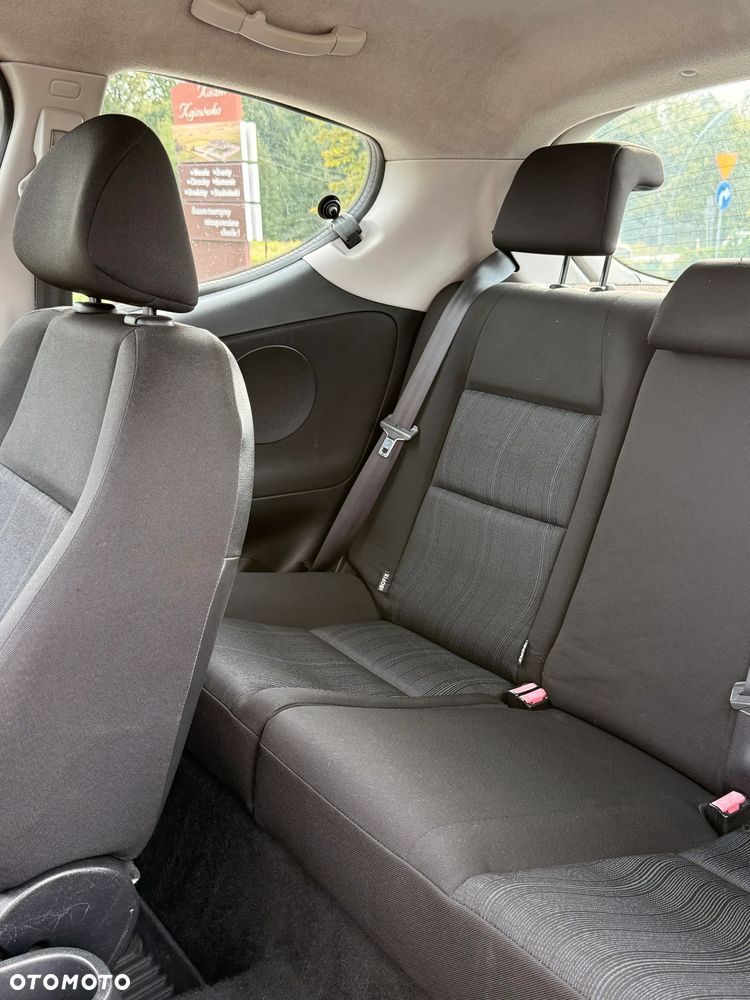 Peugeot 207 - 16