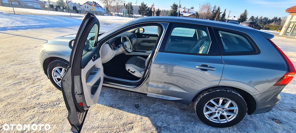 Volvo XC 60 D4 Momentum - 17