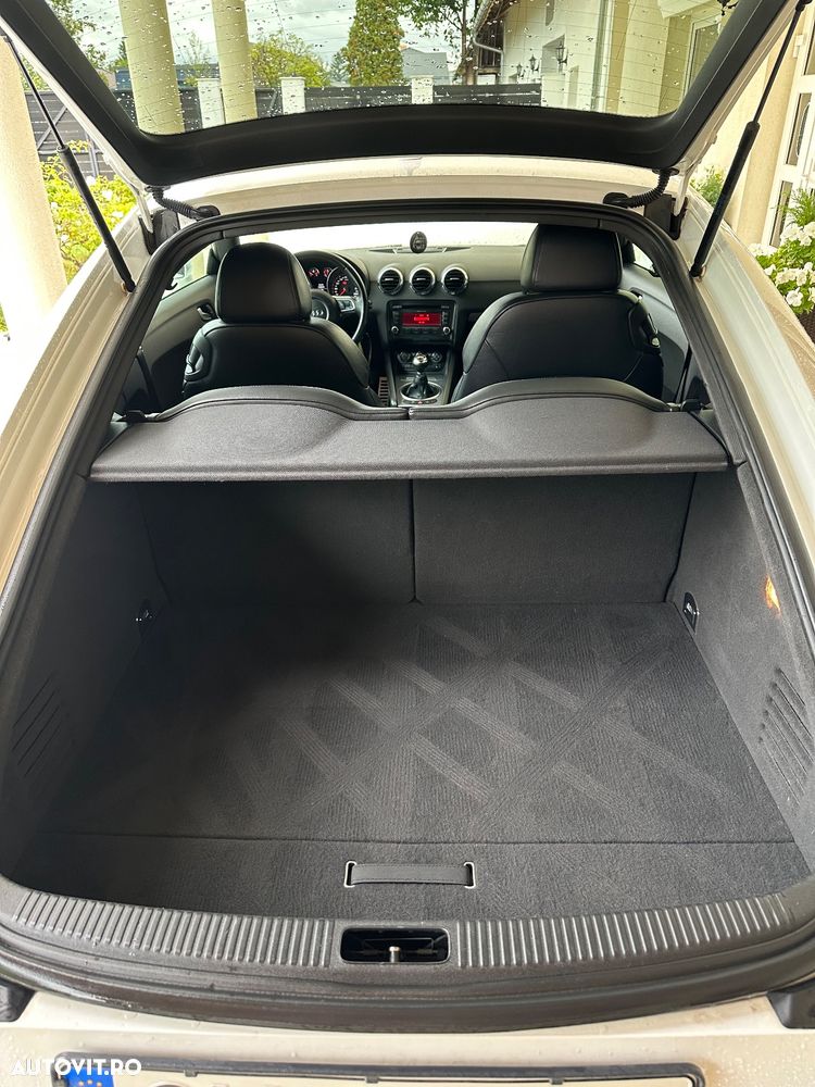 Audi TT S Coupe - 16