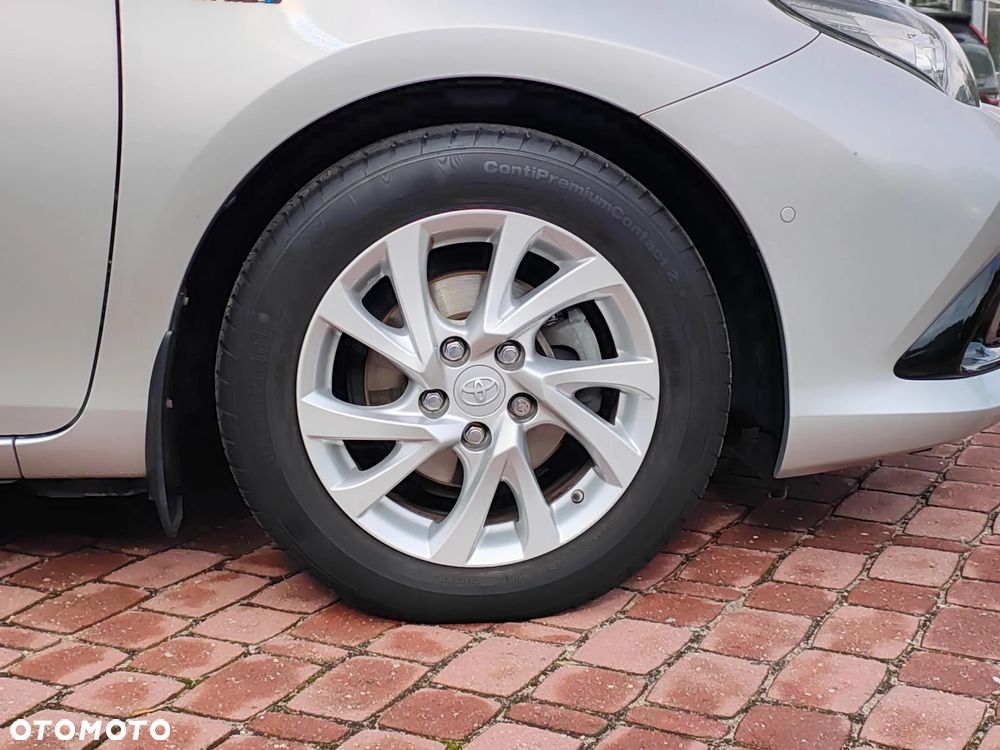 Toyota Auris Hybrid 135 Premium - 27