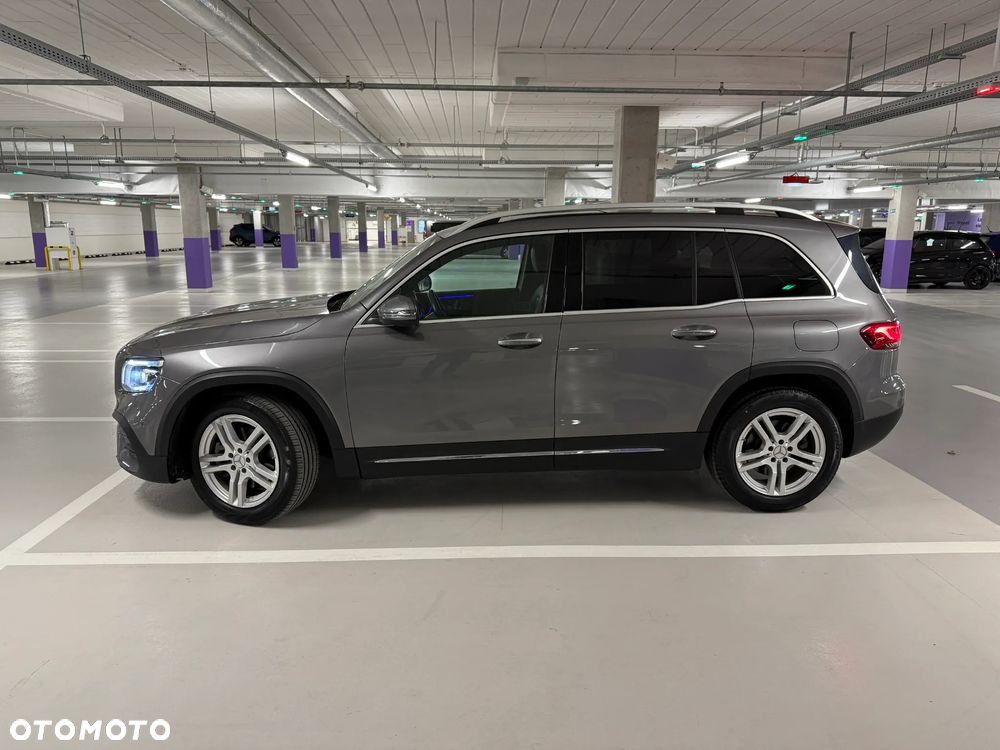 Mercedes-Benz GLB 250 4Matic 8G-DCT - 2