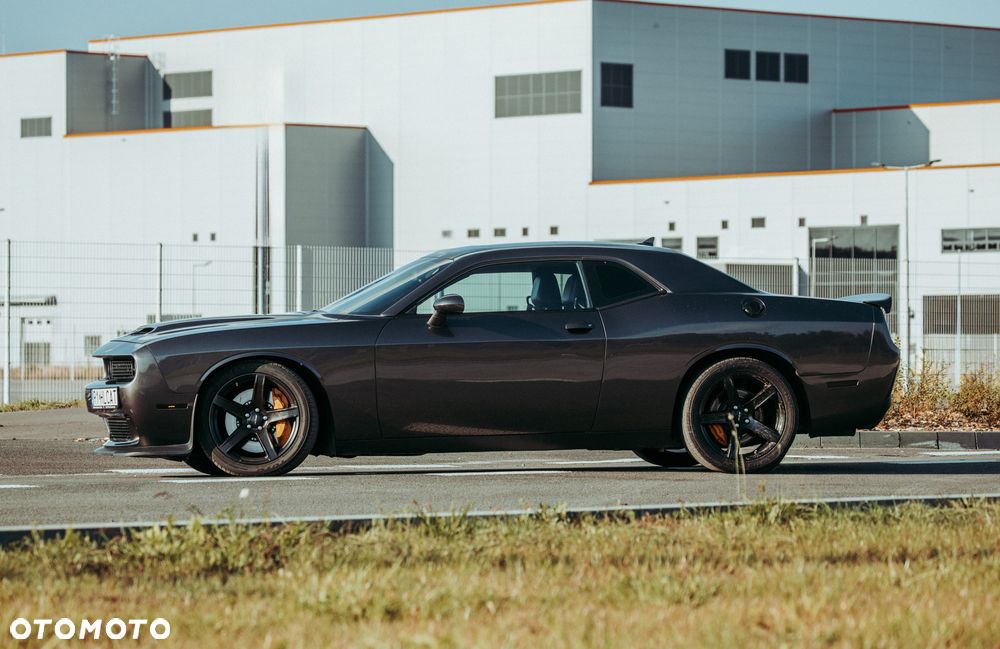 Dodge Challenger 6.2 Hellcat - 36