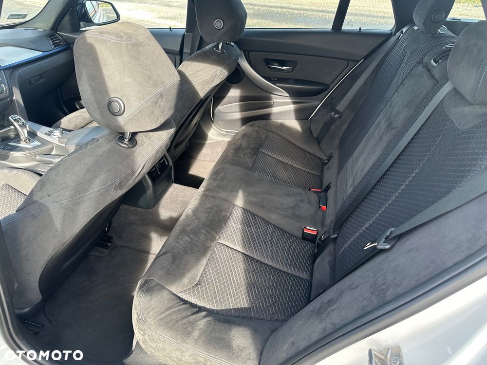 BMW Seria 3 320d Touring Sport-Aut - 14