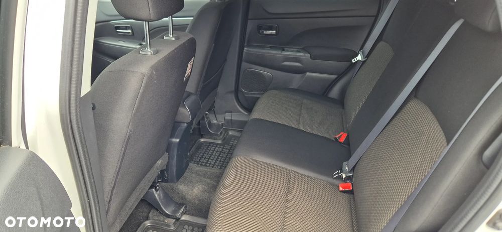 Mitsubishi ASX 1.6 Instyle - 22