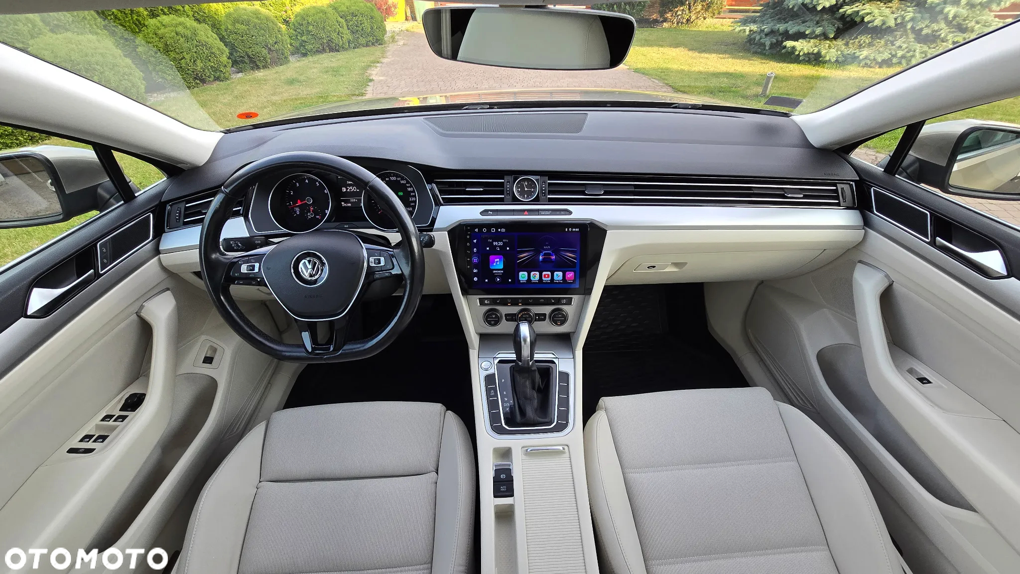 Volkswagen Passat - 27