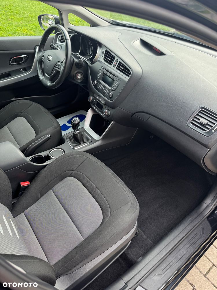 Kia Ceed 1.4 CVVT Attract - 14